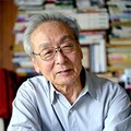 南北統一の希望、日本で抱く　金時鐘「『在日』のはざまで」