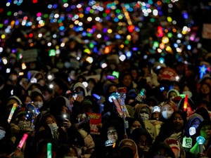 狭まる韓国大統領の包囲網　与党が「秩序ある退陣」路線を放棄？再びの弾劾案の行方は