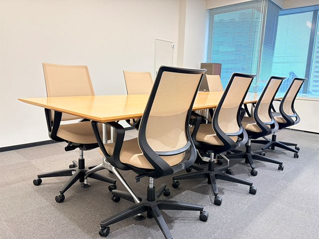 191111 税理士法人FLAP　神戸事務所　神戸事務所会議室　会議中