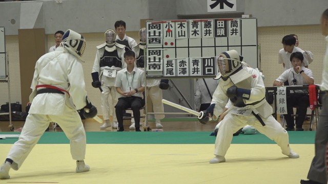 岡山県警の逮捕術を競う大会　岡山武道館　岡山・北区いずみ町