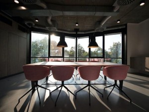 28歳で初めて正社員になる私は「大人」のボーダーに悩む