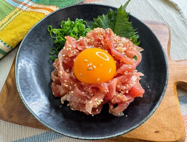 ピリ辛生ハムユッケ／ハマごはん【お手軽レシピ】　公式Xより