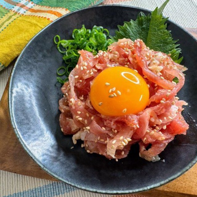 ピリ辛生ハムユッケ／ハマごはん【お手軽レシピ】　公式Xより