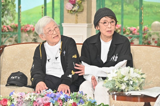 8月15日放送の「徹子の部屋」に出演した長崎原爆被害者の森田富美子さんと、娘の京子さん＝テレビ朝日提供
