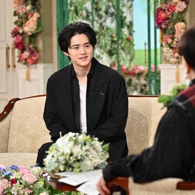 デビュー作の映画で数々の新人賞を獲得した鈴鹿央士さん