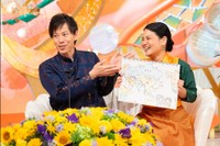 世界一周中に3度も再会したという2人＝「新婚さんいらっしゃい！」ⓒABCテレビ