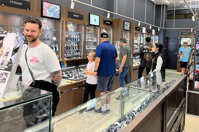 Fiscal 2025 logs record number of overseas tourists amid concerns