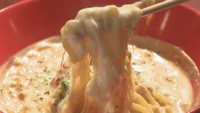 チーズをファイヤー！海鮮のうまみたっぷりチーズ麺　リゾットでも楽しめるこだわりスープ　高松市