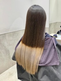 横から見ても境目がくっきり分かる、修正前のカラー状態／Yusukeさん（@yusuke_kat0）提供