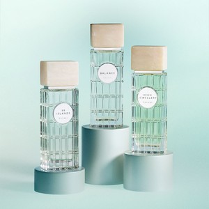 「タサキ」からメゾン初のフレグランス コレクション誕生！“香り”で描くジュエラーの世界観、「TASAKI オート パフューマリー」が登場。