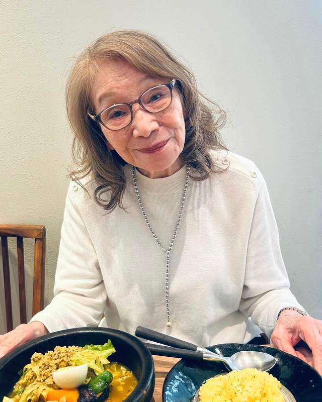 外食も楽しんでいる／「91歳おしゃれグランマ」（@oshare_grandma）さん提供