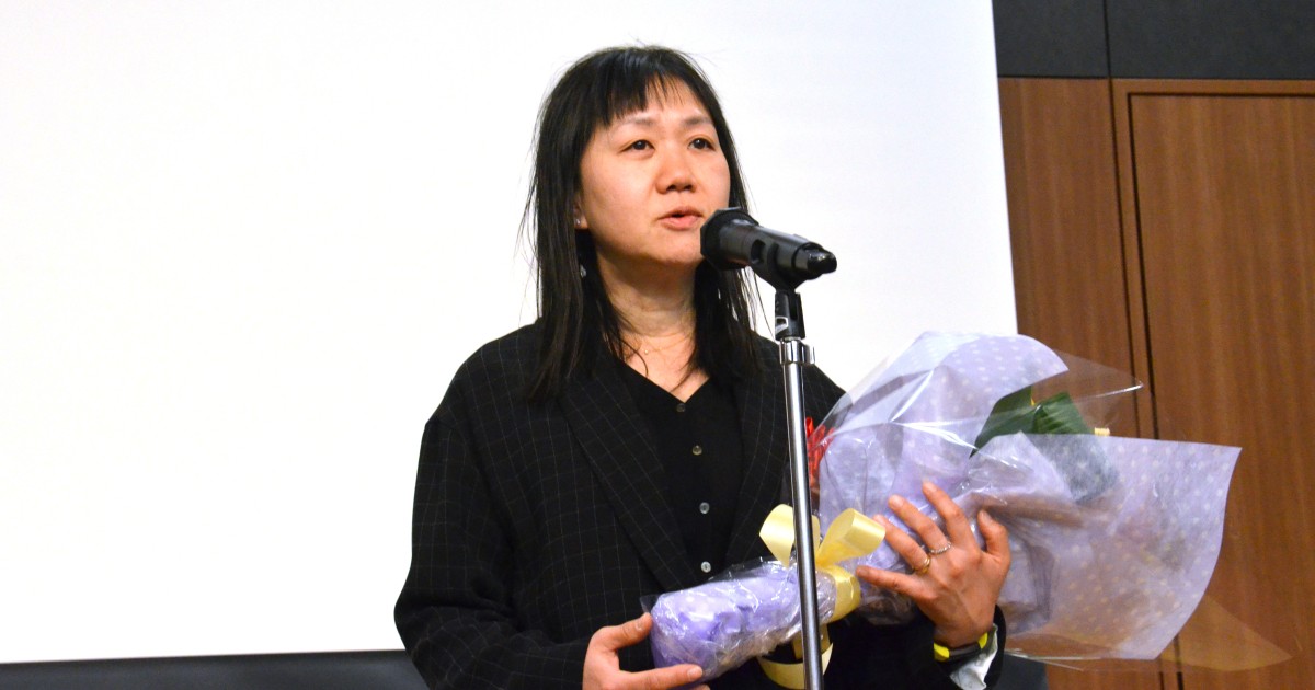 第1回「親子で読んでほしい絵本大賞」に「字のないはがき」　角田光代さんが新たに見いだした向田邦子の言葉とは｜好書好日