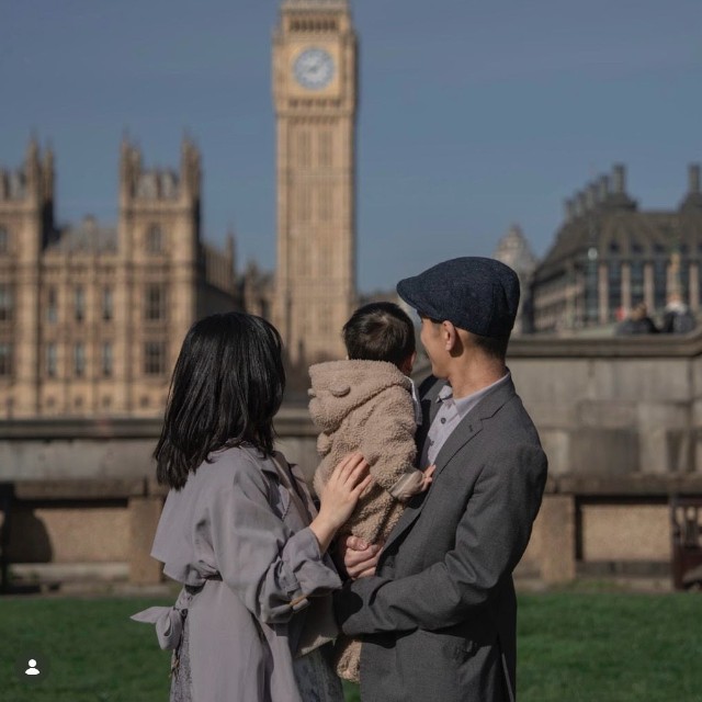 イギリス在住6年目の日本人女性「RINA」さん家族（本人のインスタグラムから）