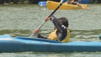 カヌーを楽しむ様子　府中湖カヌー競技場