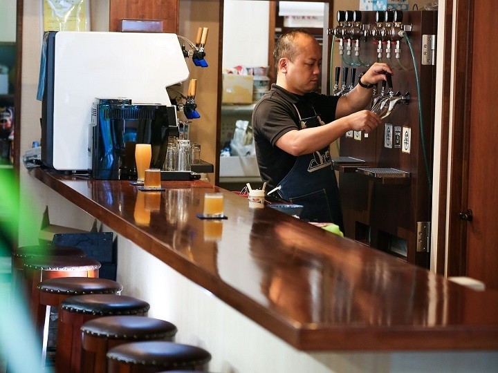 酒屋がクラフトビール醸造を始めた理由 コロナで売上10分の1でも ツギノジダイ