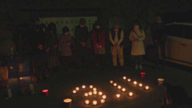 追悼と平和の祈り　線香花火に　香川