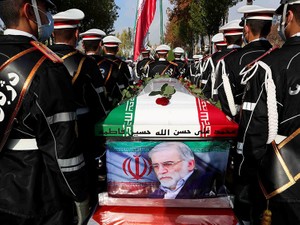 暗殺されたイラン科学者、西側は核開発の中心と分析