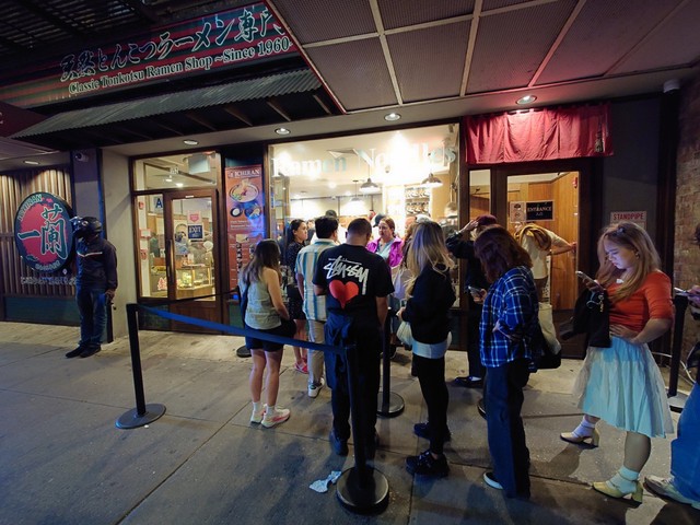 一蘭はニューヨークでも大人気のよう（提供：でめきんさん）