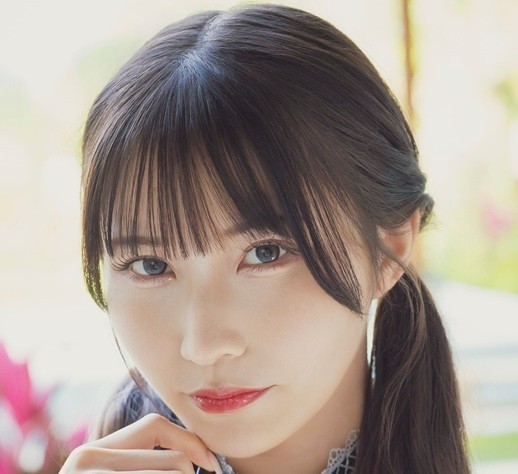 伊織芽衣1st写真集『芽色－めいろ－』（C）KADOKAWA	PHOTO/田中智久