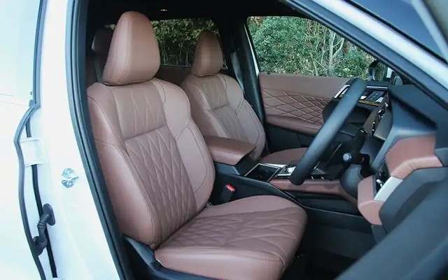 三菱「アウトランダーPHEV」（提供：norico by ガリバー）