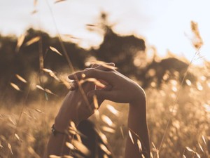 私を自慢だと笑っていたじぃちゃんに会って、その両手を握りたい