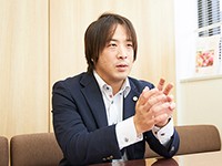 石井 康晶
