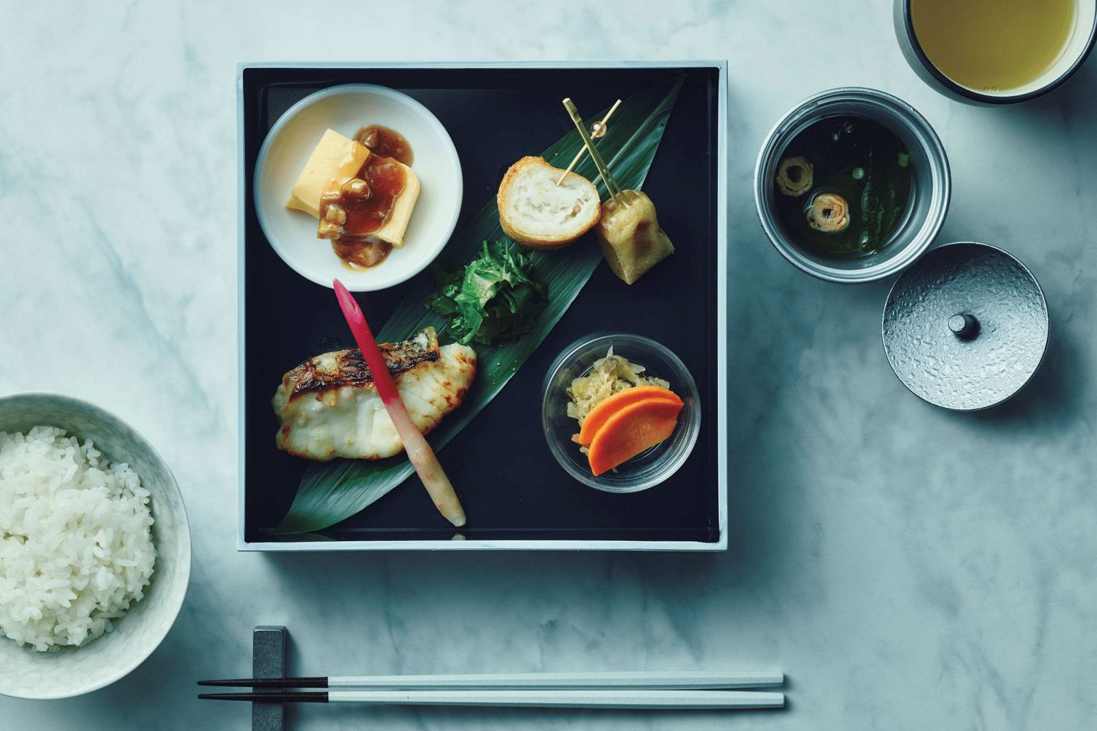 05_朝食_和食お重_イメージ