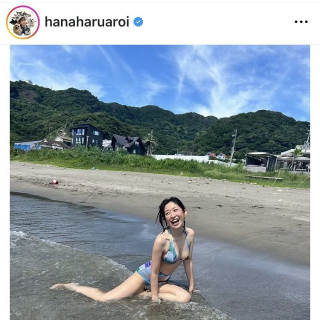 小野真弓のインスタグラム＠hanaharuaroiより