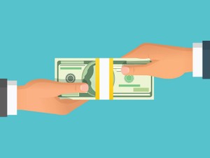 生前贈与と相続は別の話？　遺産の前渡し分を含めて計算