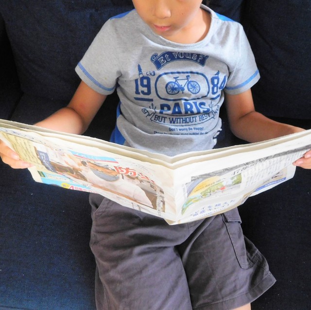 子どもに時事問題を教える方法…　※画像はイメージです（ゆるまる/photoAC）