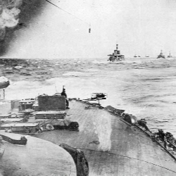 日本海海戦のため出撃する連合艦隊