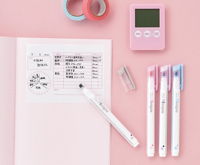 ペン先をよーく見ると…（サンスター文具提供）