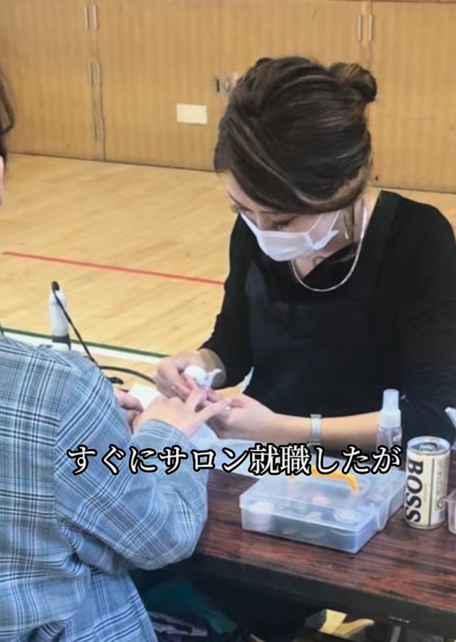 就職したネイルサロンで、お客様と向き合う喜びを知る。初めて「自分の手で人を笑顔にできた」と感じた瞬間だった／北尾さん（@yuu_kitao）提供