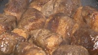 つやま和牛「肉巻きおにぎり」