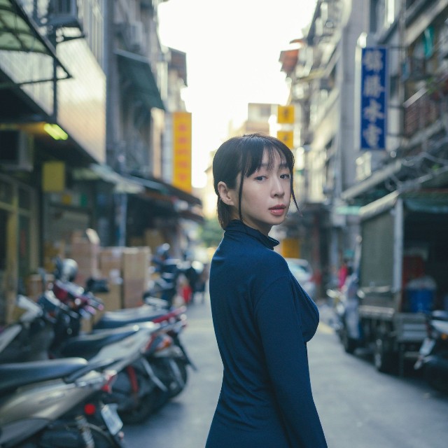 俳優・酒井若菜 芸能デビュー30周年記念写真集（©佐内正史／講談社）