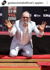 Gary Oldman & Gisele Schmidt (@giseleschmidtofficial)のインスタグラムより