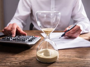 贈与税の時効は原則６年　時効が成立しない理由、申告漏れの罰則を解説