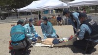 海開きに合わせて行われた水難救助訓練（オリーブビーチ　香川・小豆島町　7日）