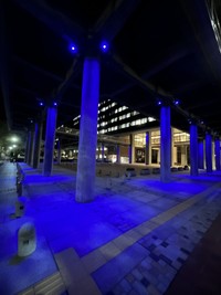 2024年のライトアップの様子（岡山県庁ピロティ）／提供：岡山県庁