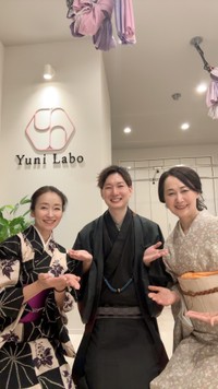 和服を着こなし、和文化発信に貢献