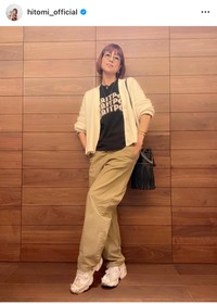 hitomi（@hitomi_official）さんのインスタグラムより