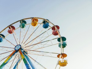 初のノースリーブで、遊園地デートへ。消化不良に終わった勝負服の今