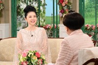 11日放送の「徹子の部屋」に出演する藤あや子（左）と司会の黒柳徹子＝テレビ朝日提供