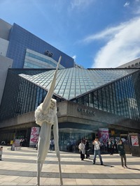 池袋で目撃されたせせらぎさん（せせらぎさん提供）