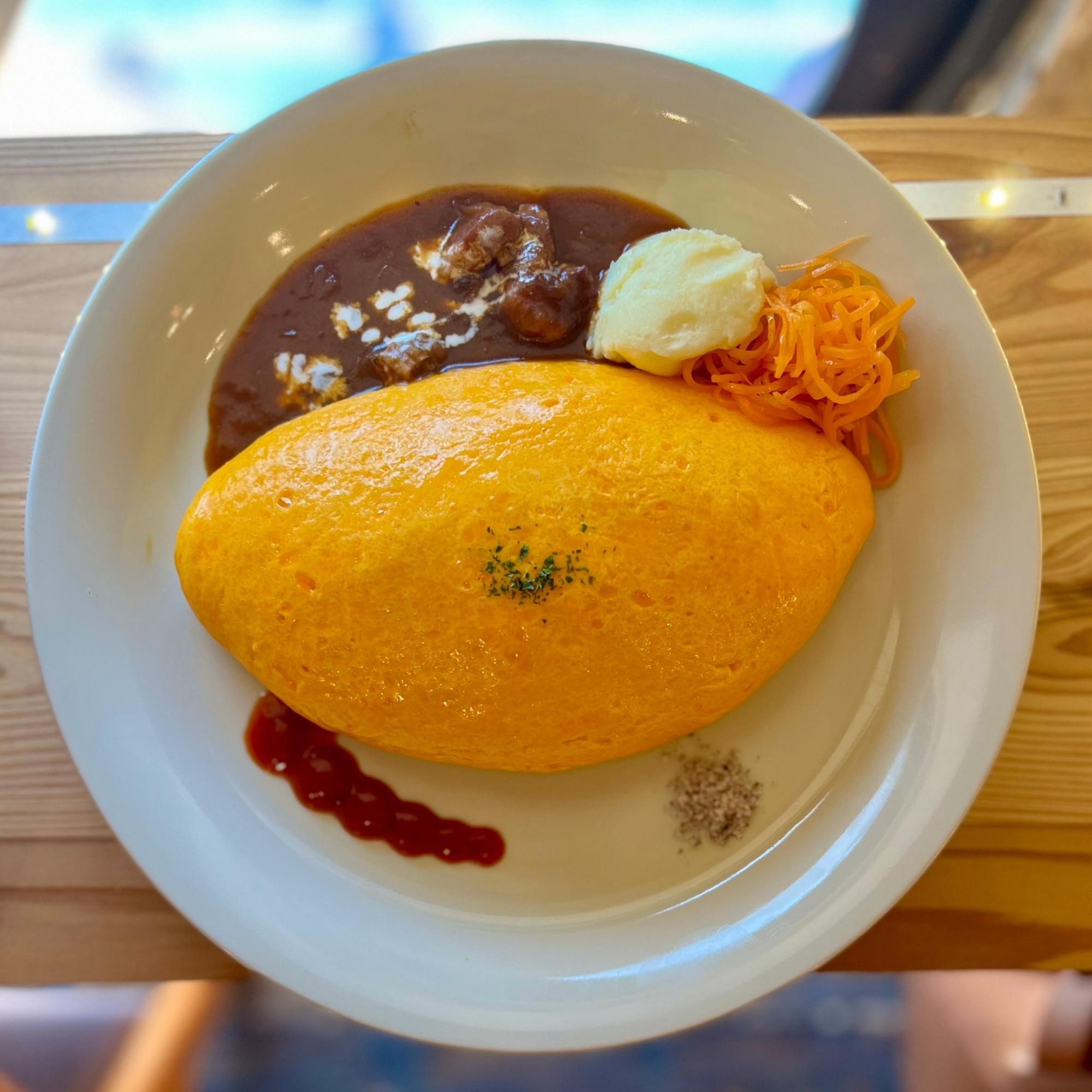 住所非公開、完全予約制、一皿3000円… 謎の人気店が出す