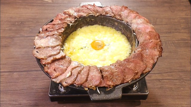 お肉を包み込む濃厚チーズ…！新感覚肉料理「肉ボナーラ」　高松市