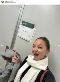 NHKワールドジャパンの音楽番組「J-MELO」のMCに就任したケイナさん（本人のインスタグラムから）