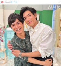 菊田一樹アナ（左）と俳優の中島歩さん（「あさイチ」公式インスタグラムから）