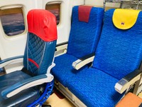 室内に再現した飛行機内のインテリア。エコノミークラスのシート（画像提供：グロジー2ndさん）