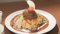 黒毛和牛の大きなハンバーグをのせた ふわふわの卵のオムライス　サクサクでクリーミーなカキフライも　岡山【ほっとマルシェ】